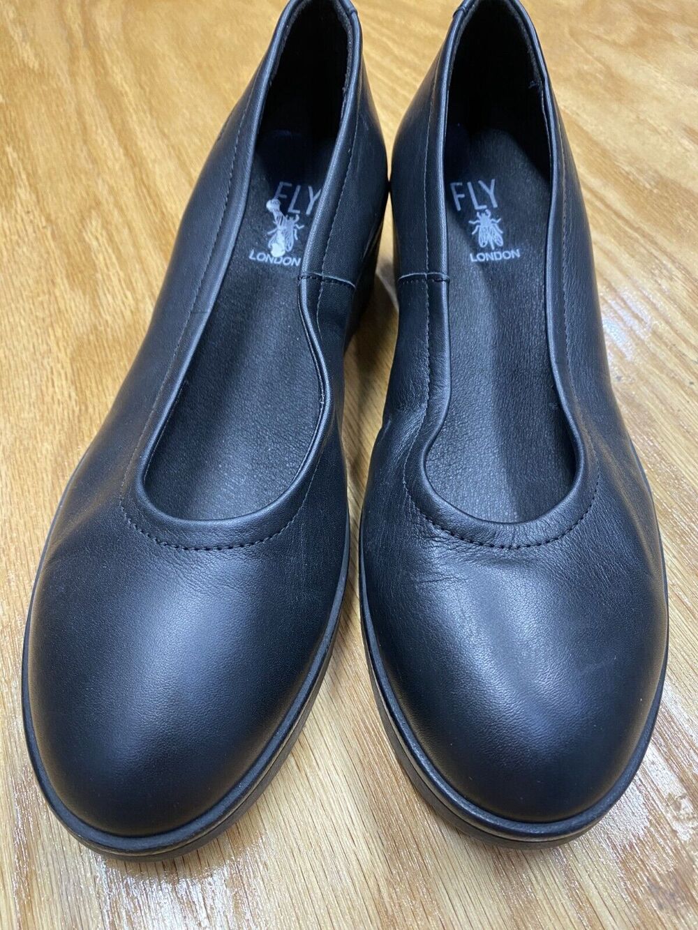 Fly London Wedge Women 8.5 Black Leather Slip-On Round Toe Casual Wear S64